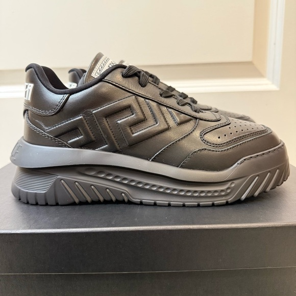 Versace Shoes Men\'s Size 39.5 Womens 9 Greca Calf Leather Odyssey Sneakers NWB main image 15